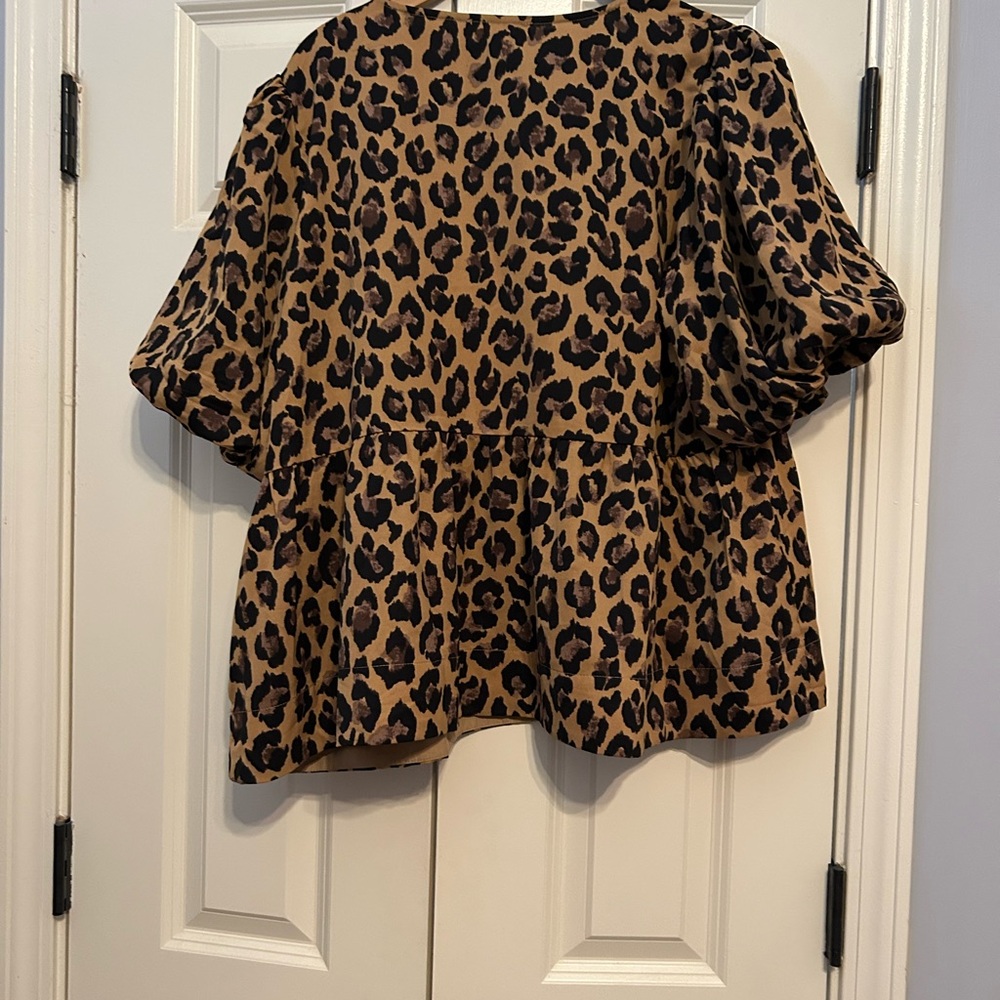 Leopard Top by Entro - Picture 3 of 6